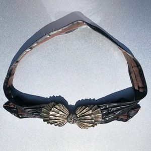 Vintage Leather Belt With Decorative Thick Metal Buckle